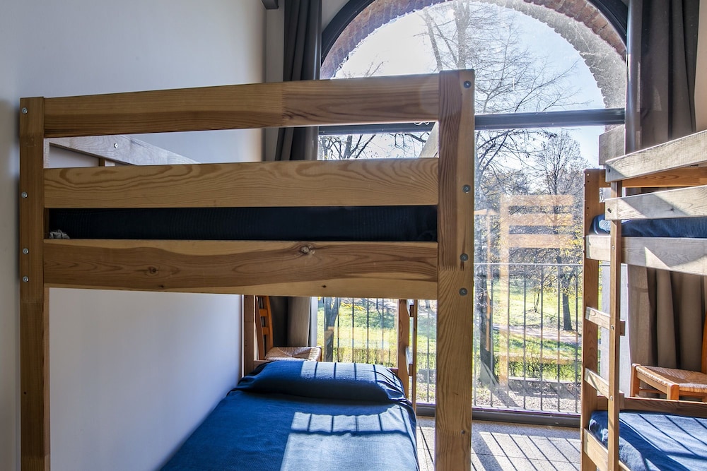 Shared Dormitory, Mixed Dorm, Shared Bathroom (4 beds) photo 3