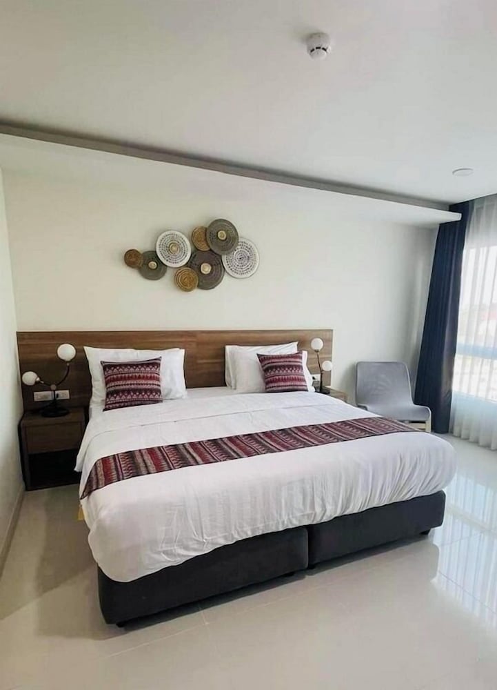 Deluxe Double Room, Balcony, City View photo 1