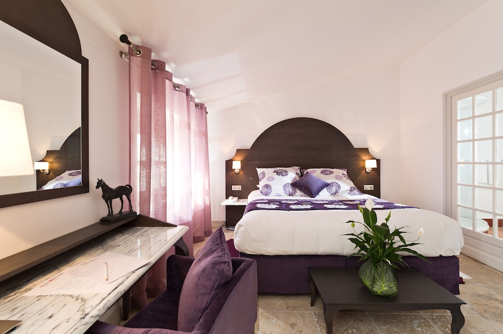 Classic Triple Room - Photo 9