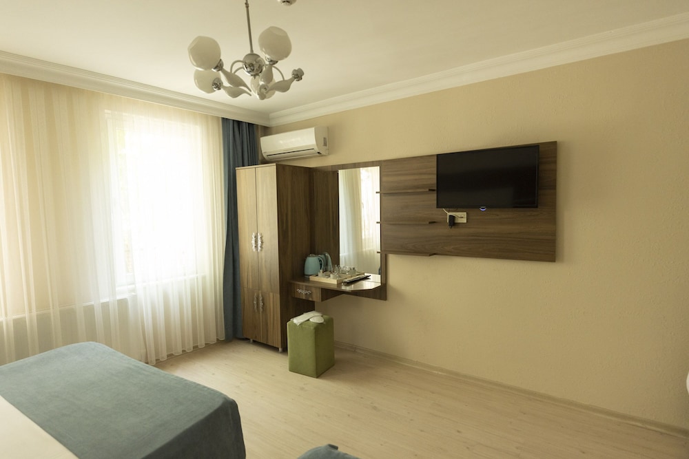Quadruple Room photo 2