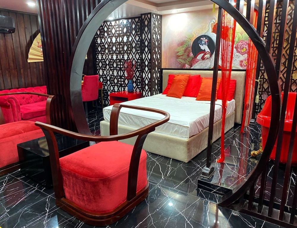 Economy Studio Suite