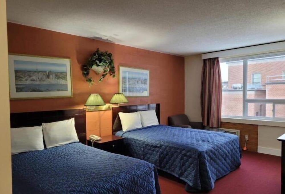 Double Room, 2 Queen Beds photo 2
