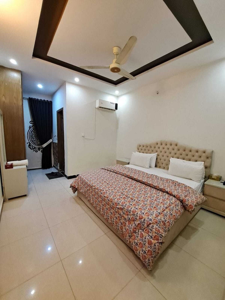 Deluxe Double Room - Photo 1