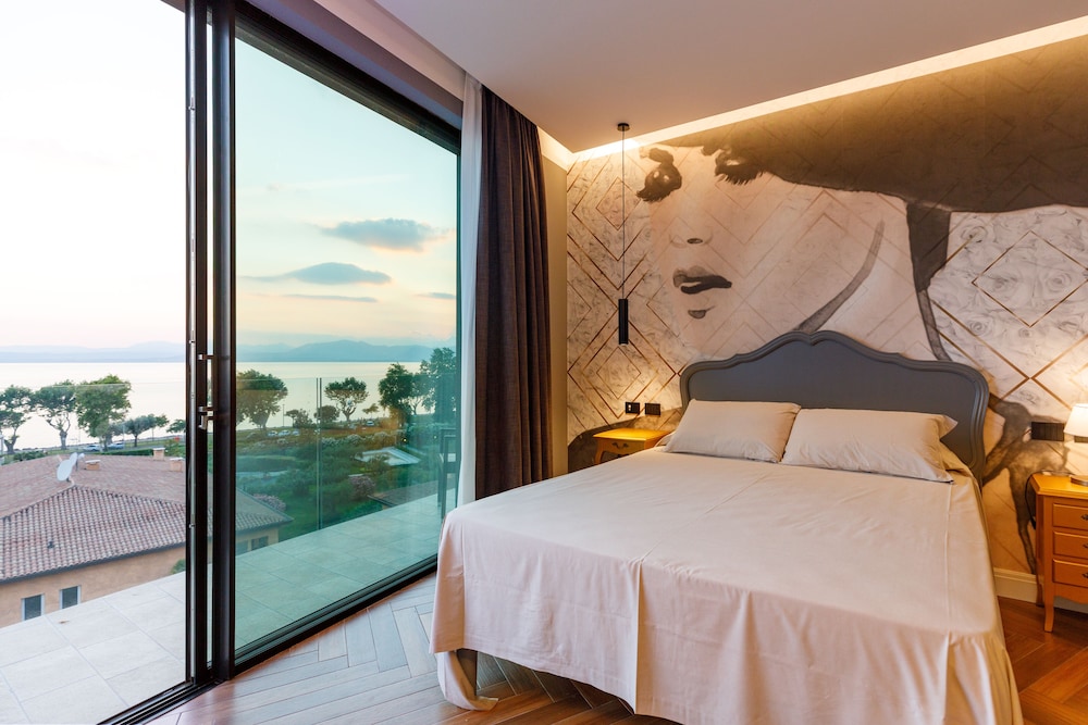 Suite con Terrazza vista lago