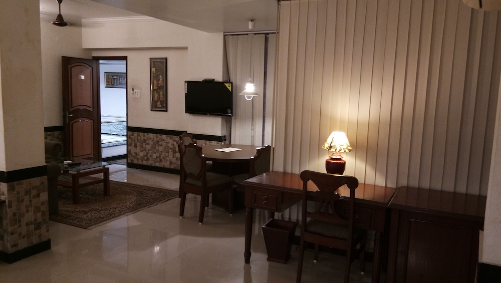 Executive Suite