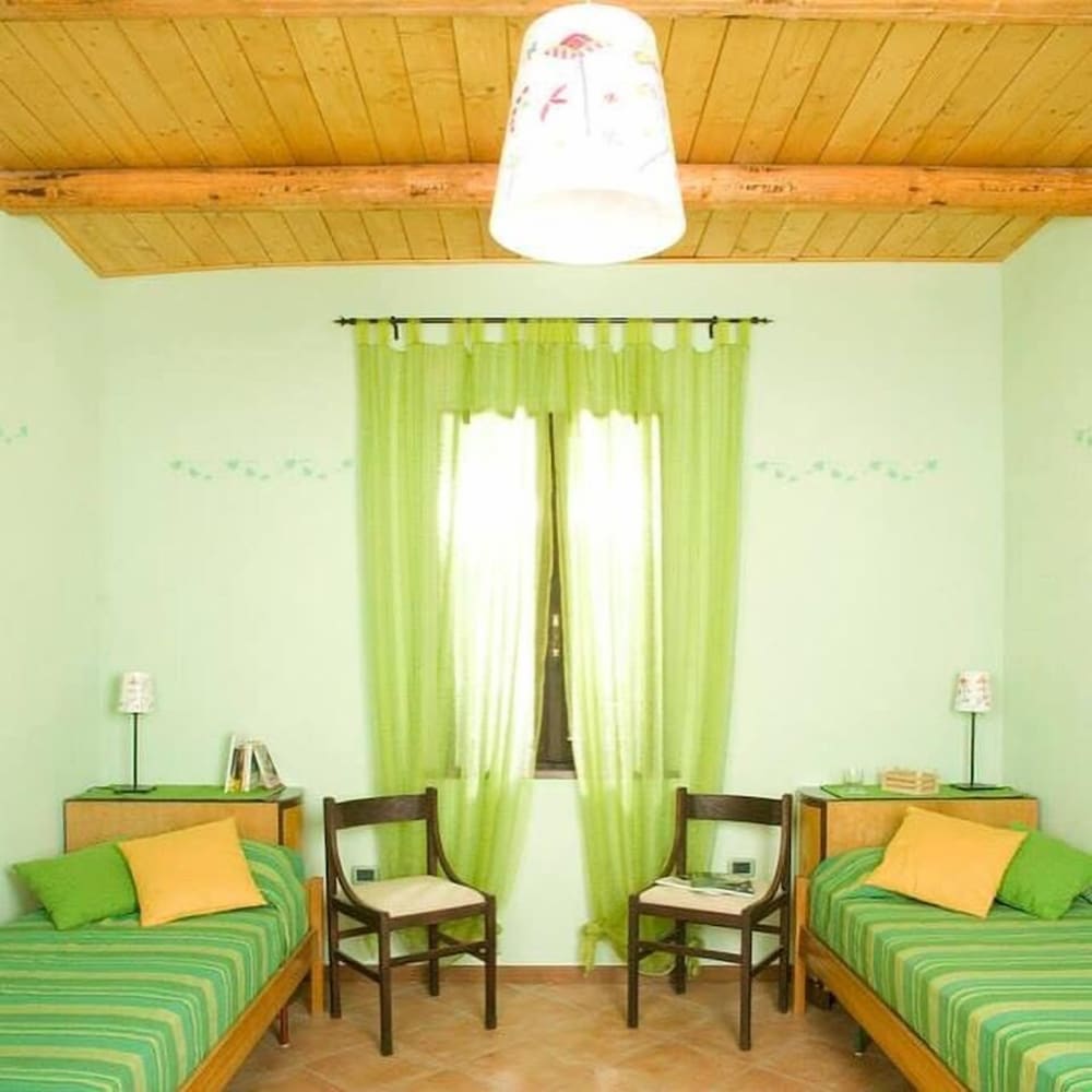 Apartment, 2 Bedrooms, Ground Floor photo 1