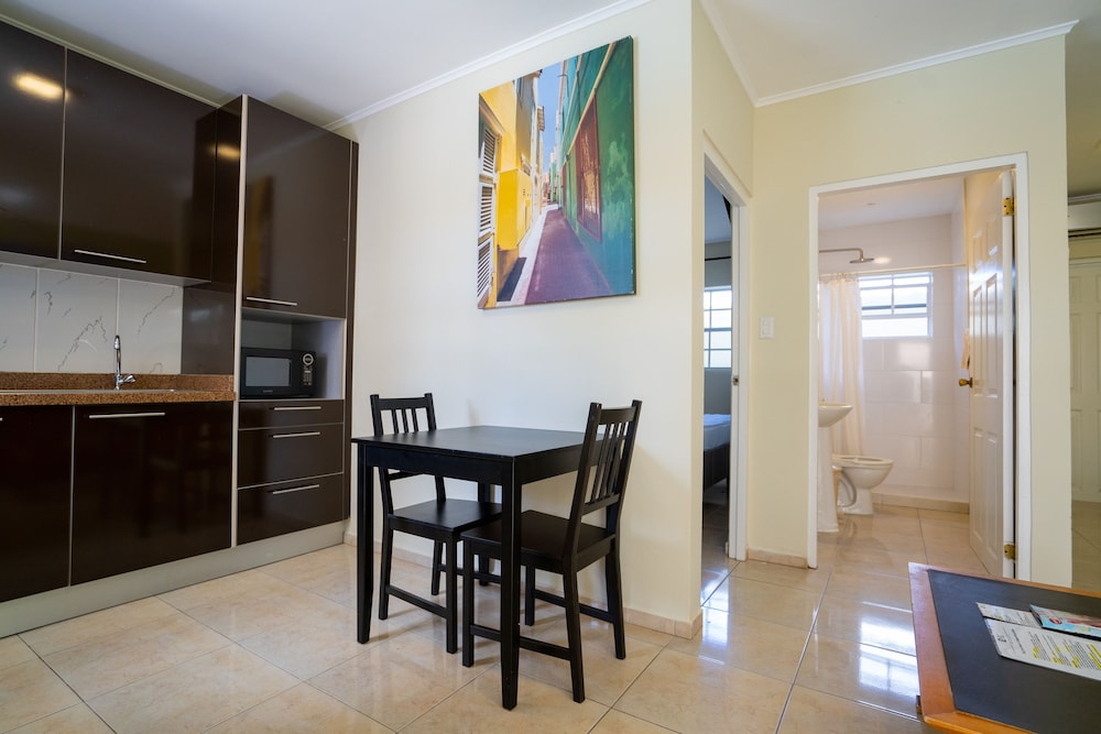 Standard Room, 1 Bedroom, Non Smoking, Pool View - Photo 4