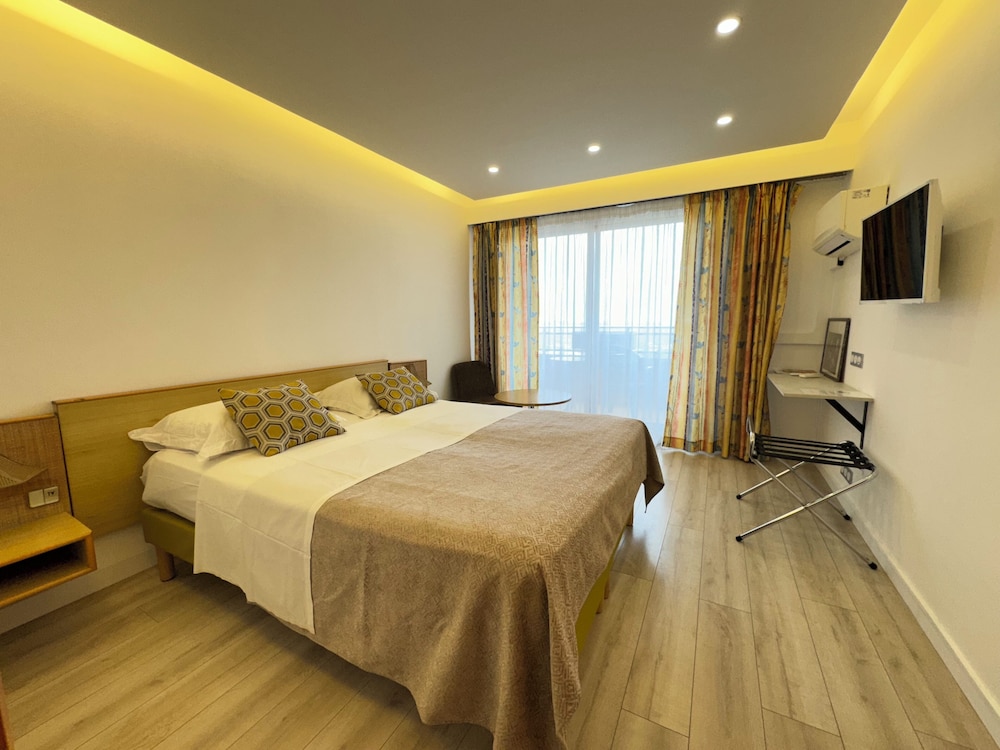 Panoramic Double Room, 1 Bedroom, Non Smoking, City View photo 1