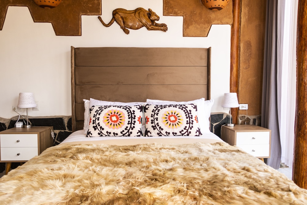 Deluxe Room, 1 Queen Bed, Mountain View, Mountainside photo 1
