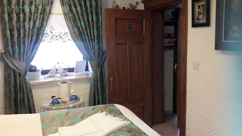 Standard Room photo 2