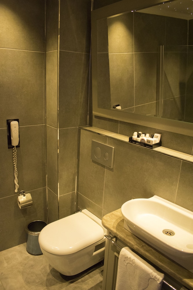 Standard Triple Room photo 2
