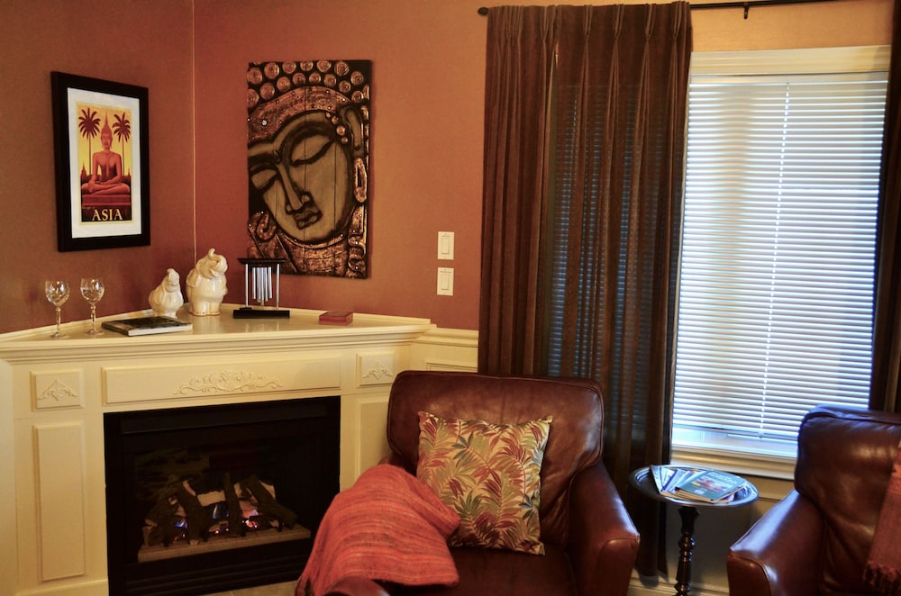 Suite, 1 King Bed (Silk Road Suite) photo 3