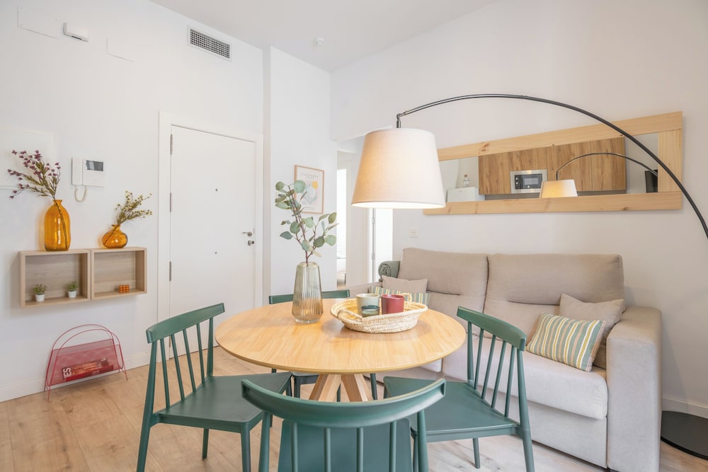 Superior Apartment, 2 Bedrooms, City View