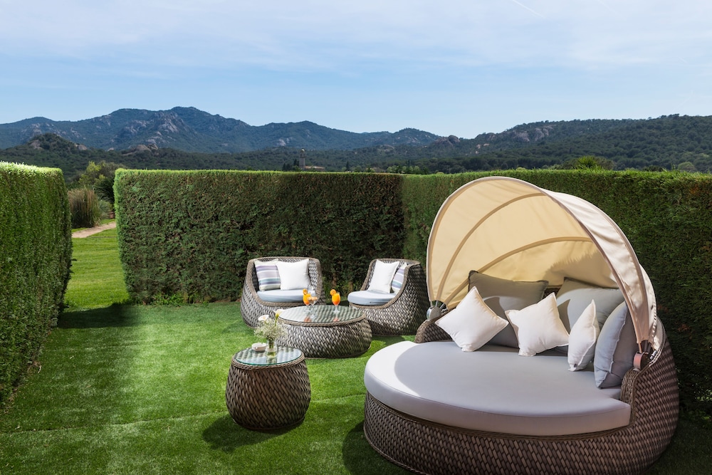 Habitación Triple, Área de Jardín (Acceso al Spa)