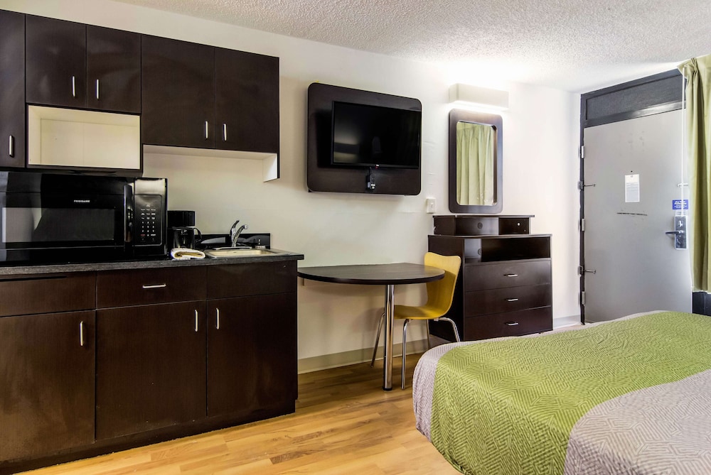 Deluxe Room, 2 Double Beds, Non Smoking, Kitchenette photo 2