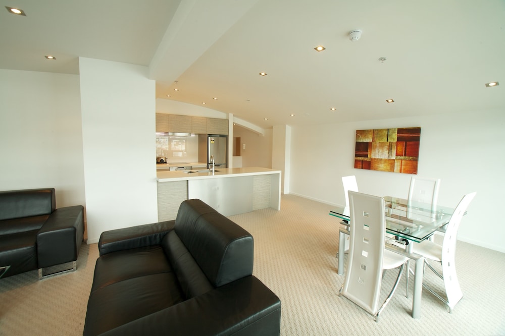 Three Bedroom Penthouse Apartment photo 2