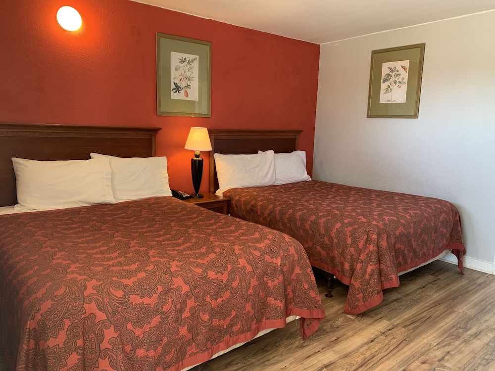 Standard Room, 2 Double Beds, Non Smoking photo 1