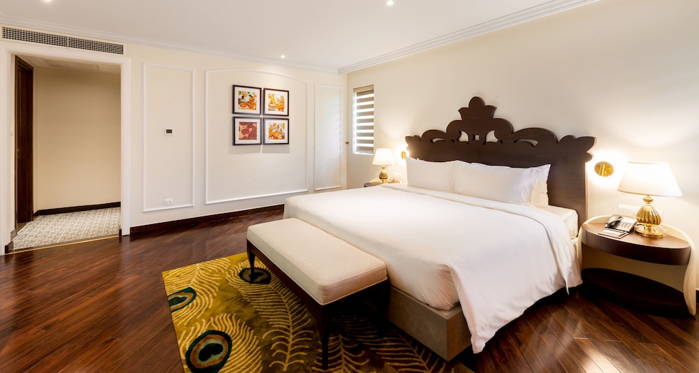 Suite Room - Photo 4
