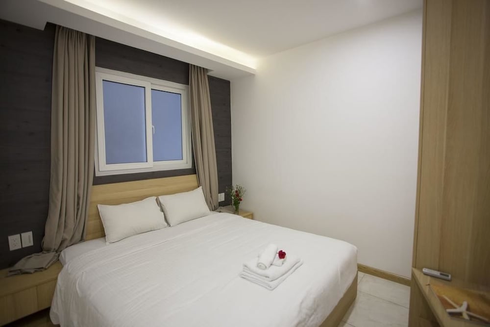 Family Apartment, 2 Queen Beds, City View