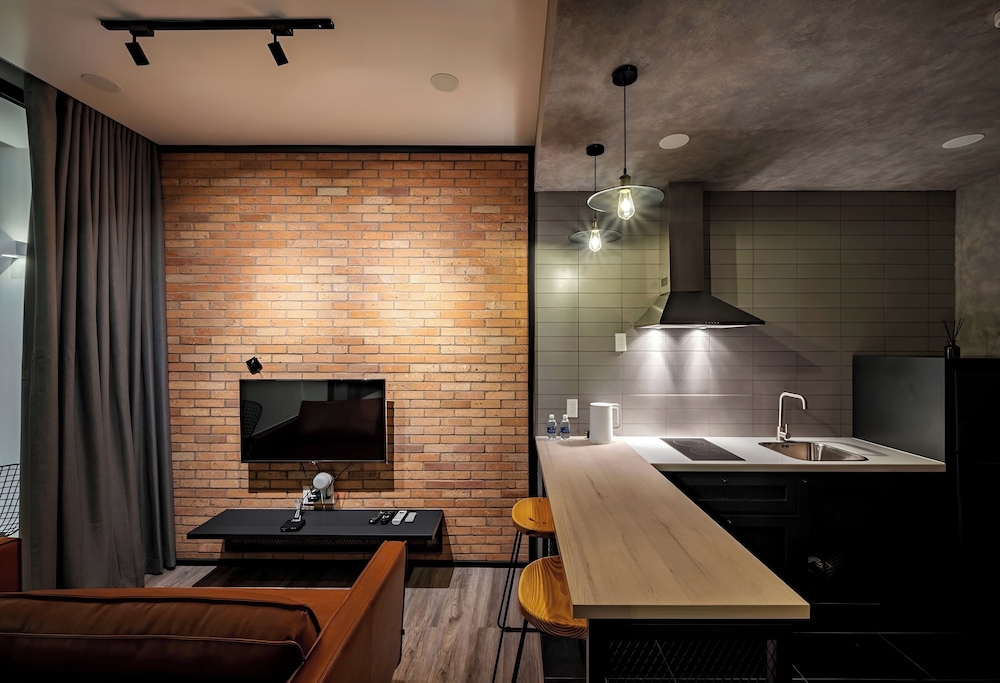 Deluxe Apartment, 1 Bedroom, Balcony, City View
