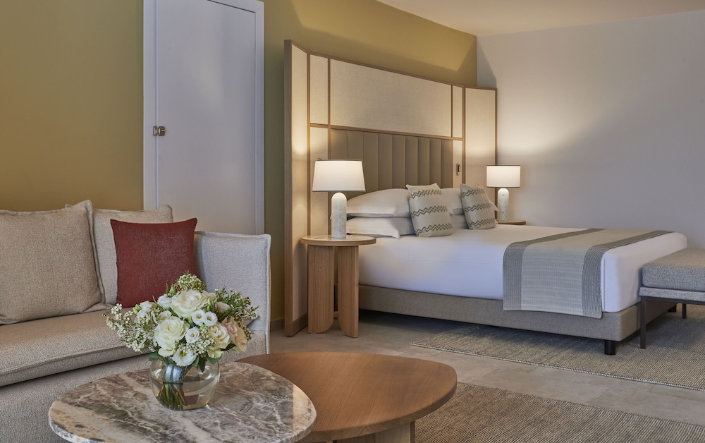 Junior Suite, 1 King Bed (Oasi Junior Suite)
