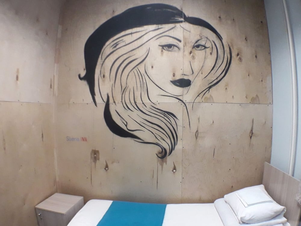 Standard Twin Room, City View photo 3