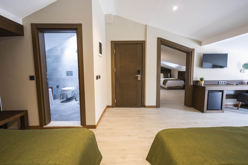 Suite Family - Photo 1
