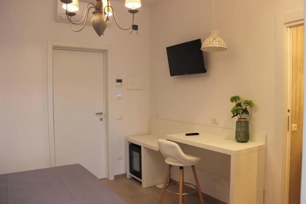Deluxe Room, Garden View