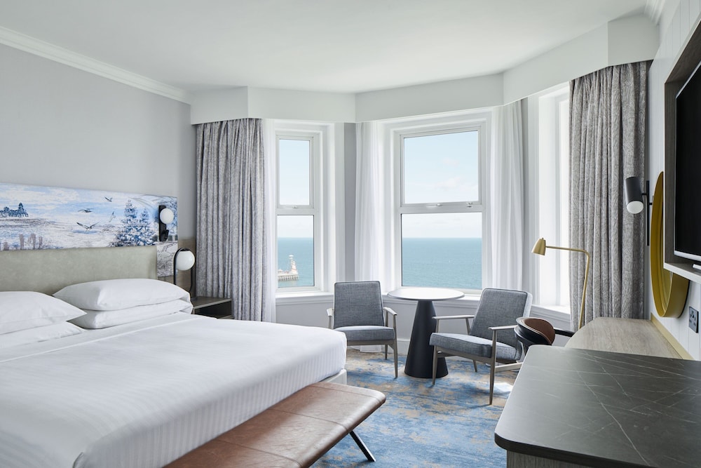 Signature Room, 1 King Bed, Sea View - Photo 1