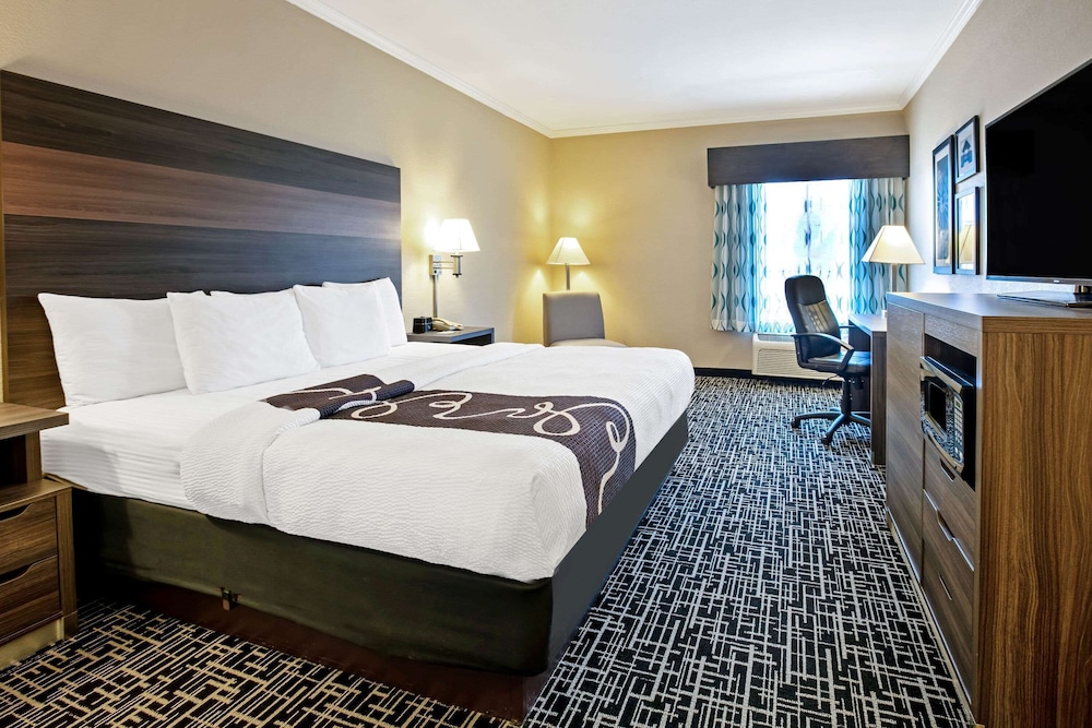 Room, 1 King Bed, Non Smoking - Photo 1