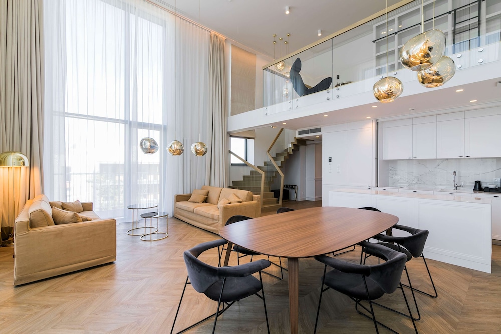 Presidential Suite, Balcony