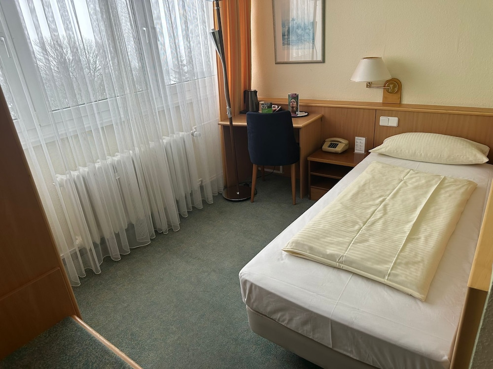 Comfort Single Room, Hill View