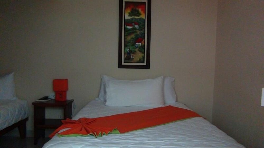 Deluxe Quadruple Room, 1 Bedroom photo 2