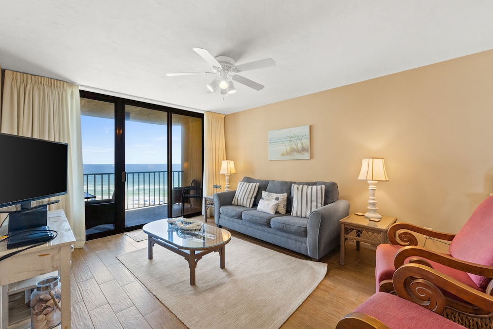 Condo, 2 Bedrooms, Ocean View (711C)