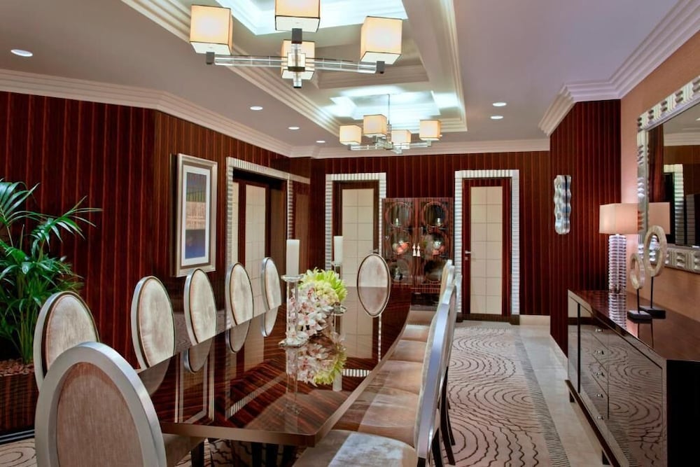 Presidential Suite, 1 King Bed photo 3