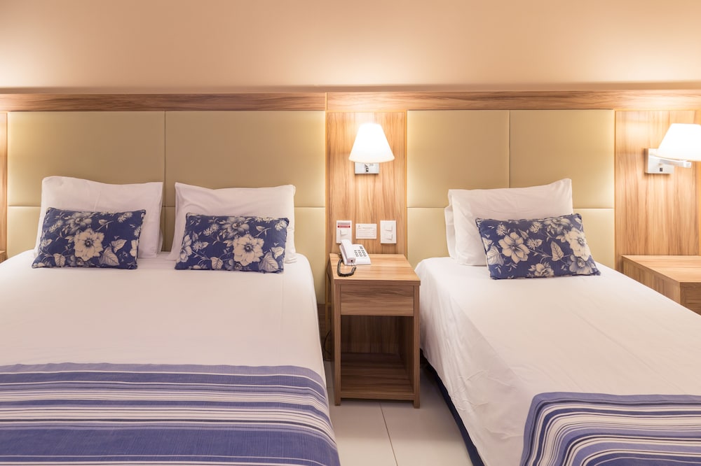 Deluxe Triple Room - Photo 10