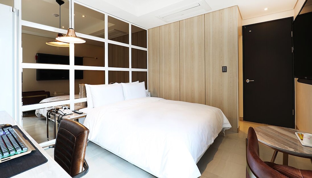 Terrace Room(Outdoor Bathtub Unavailable During Winter Season) - Photo 1