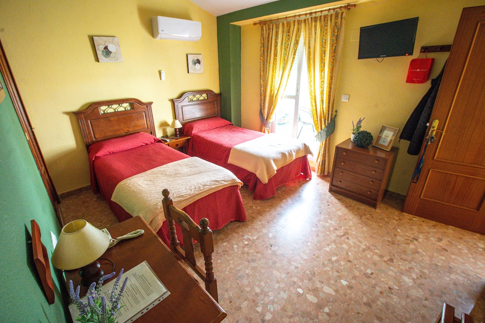 Double Room - Photo 2