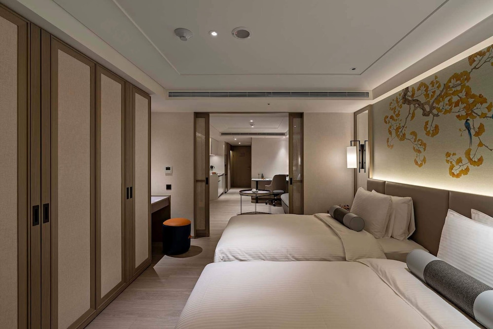 Studio Suites- Twin