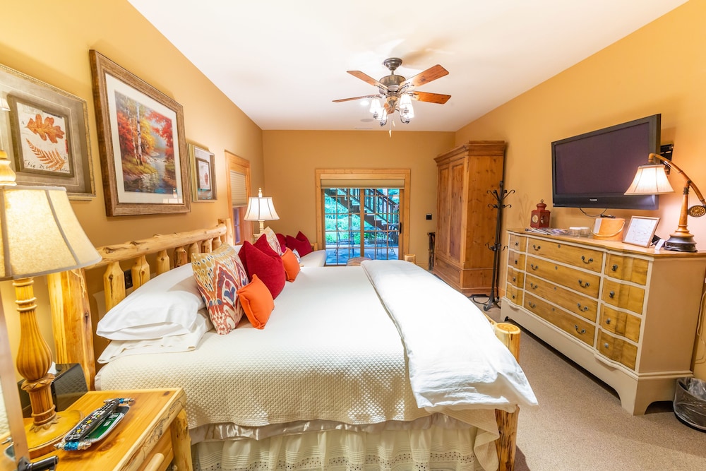 Room (Mountain Laurel) photo 2