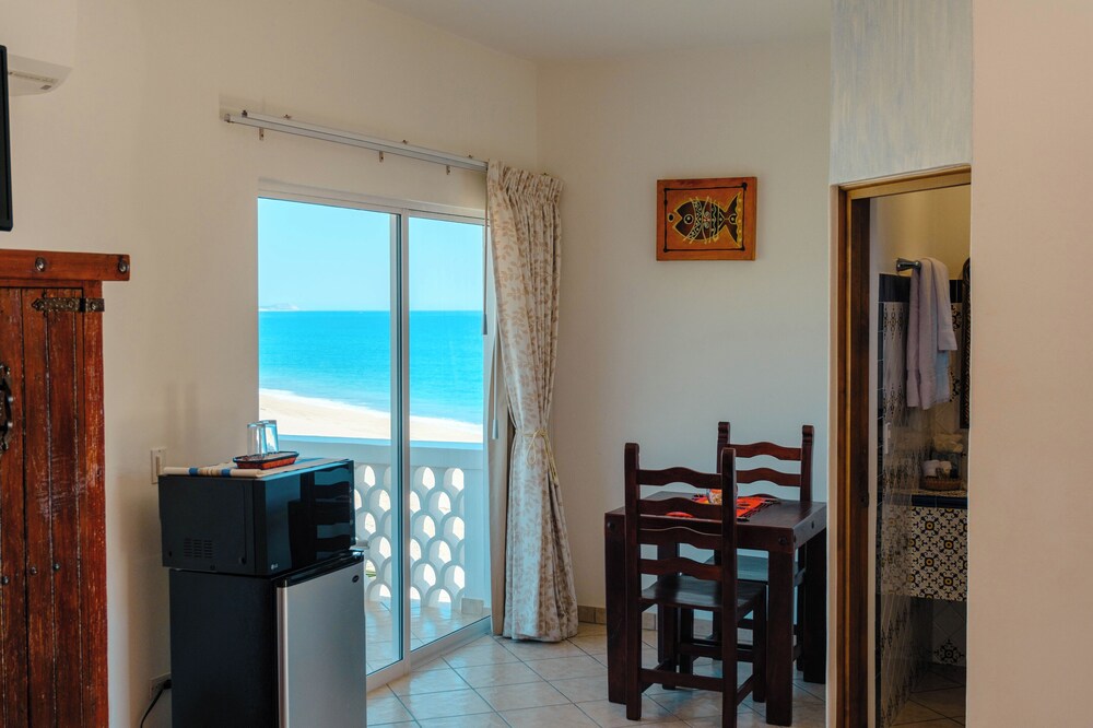 Standard King room Ocean View BK by MM photo 2