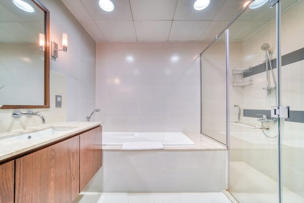 Luxury Apartment, 1 Bedroom, Beach View photo 3