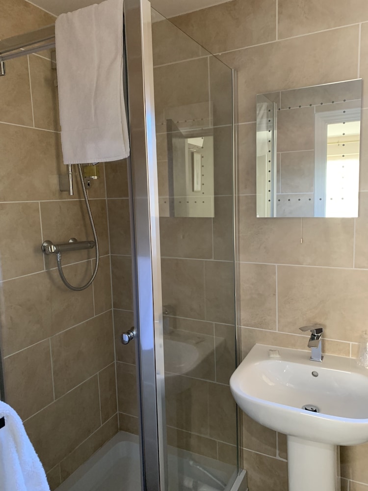Standard Room, 2 Twin Beds, Non Smoking - Photo 8