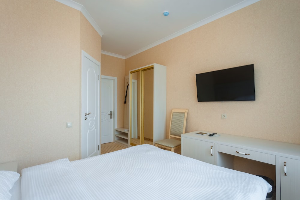 Standard Double Room photo 2