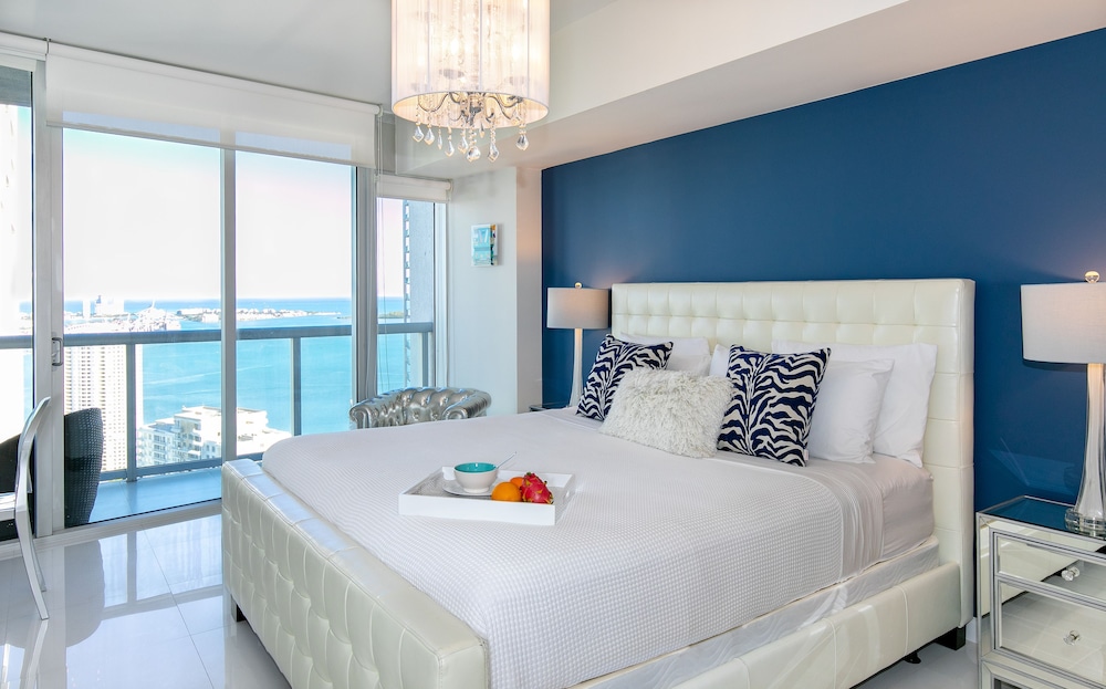 Boutique Apartment, Ocean, 1 King & Sofa Bed, Balcony