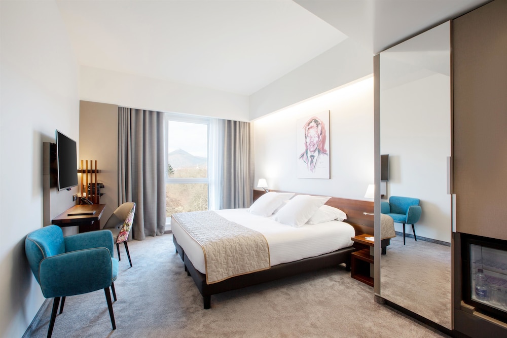 Executive Room, 1 King Bed, Non Smoking (Converts to 2 Twin Beds) - Photo 4