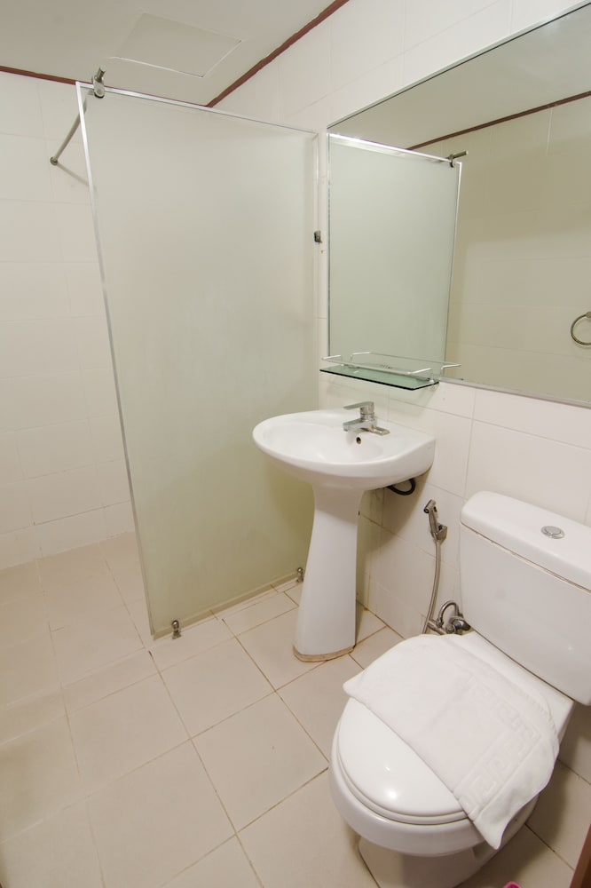 Standard Double Room, 1 Queen Bed, Accessible, Non Smoking - Photo 5