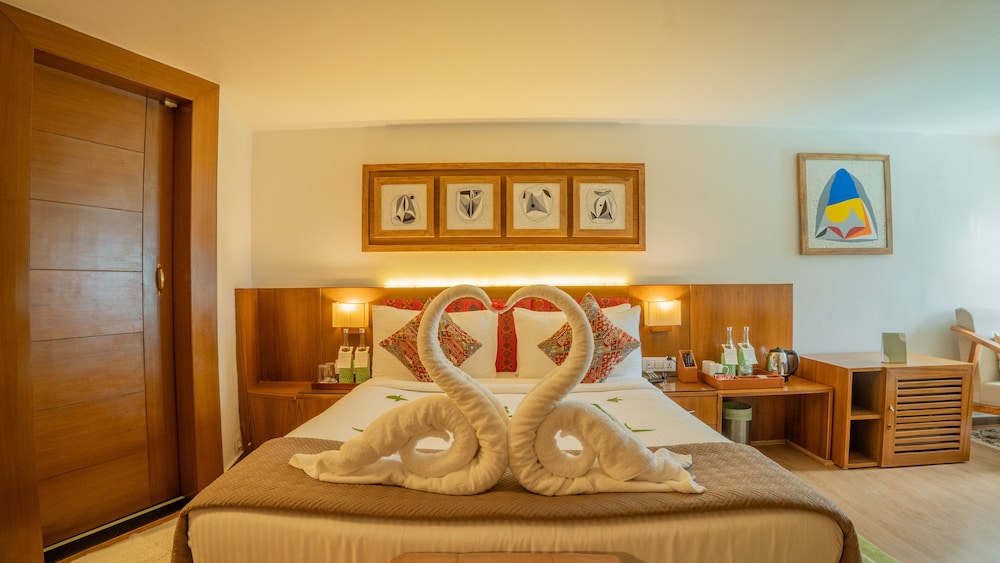 Standard Room, Pool View photo 3