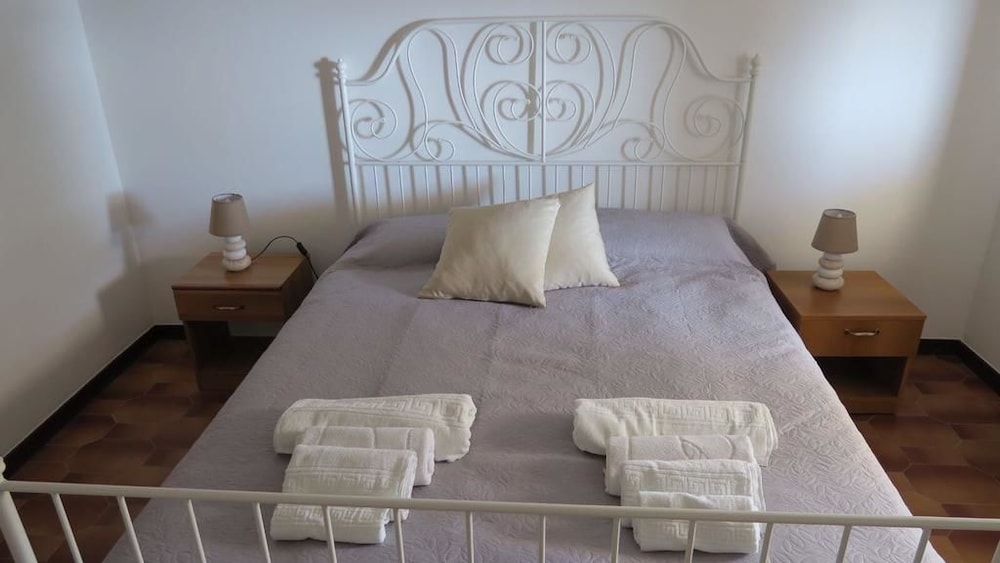 Basic Double Room photo 2