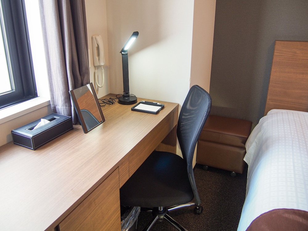 Standard Triple Room, Smoking photo 3